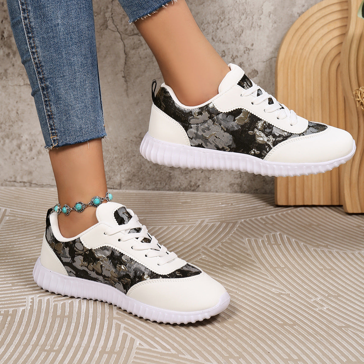 Versatile Lace-up Flat Shoes Casual Lightweight Thick-soled Running Sports Shoes Low-top Breathable Sneakers For Women