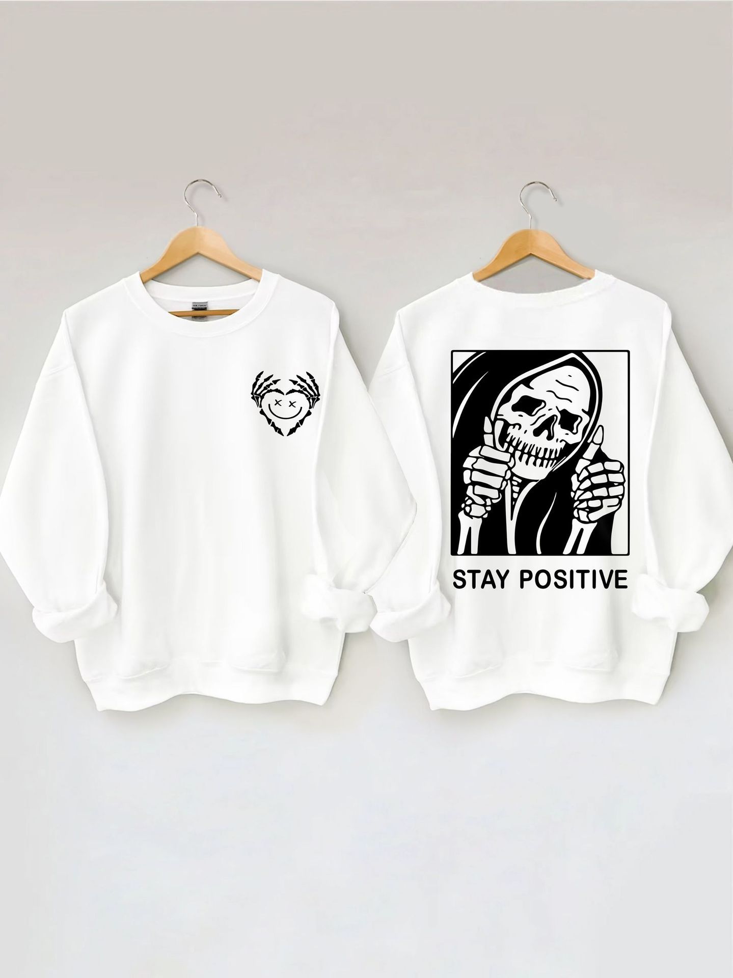 Women's Creative Heart Cute Skull Print Sweater