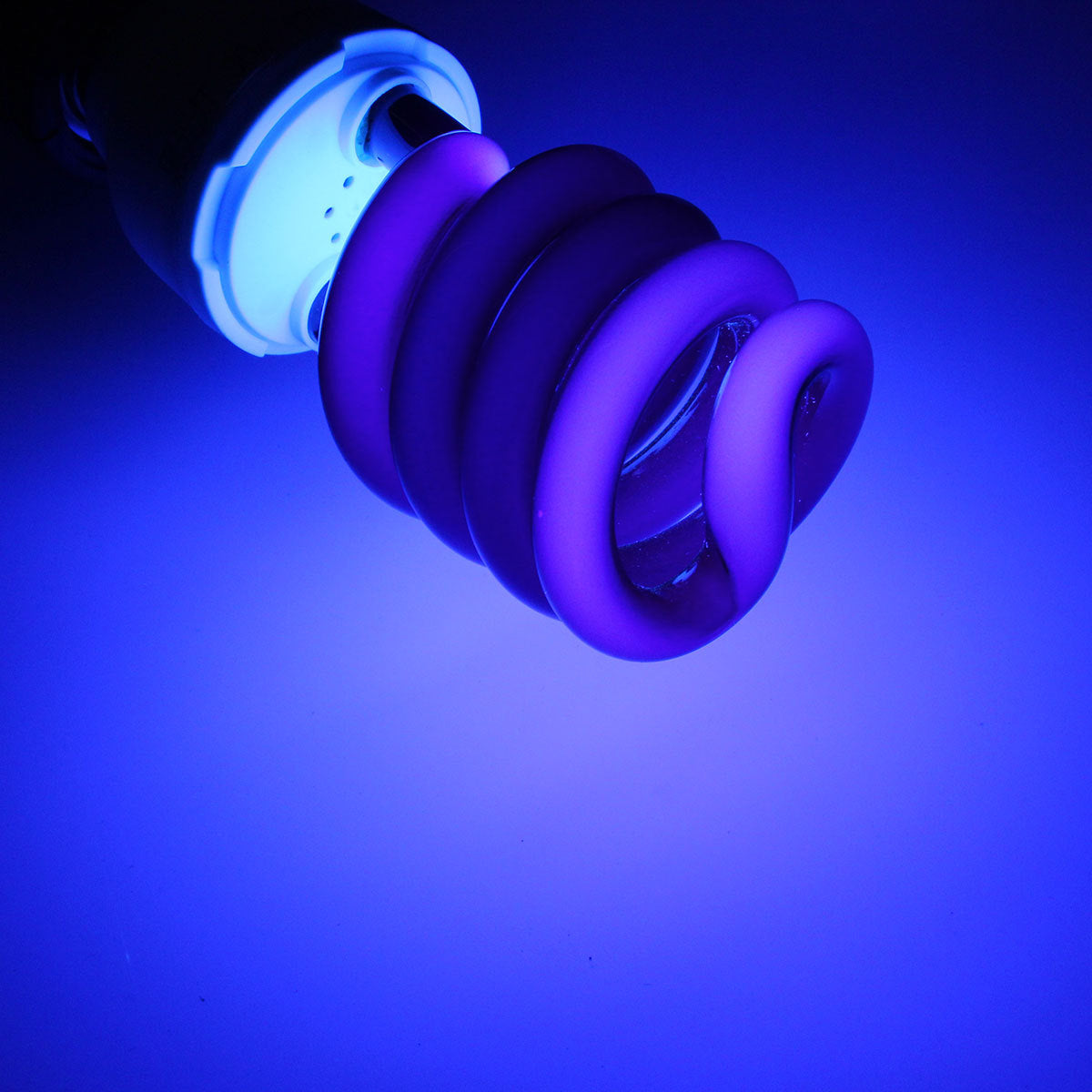 Spiral energy-saving ultraviolet fluorescent lamp