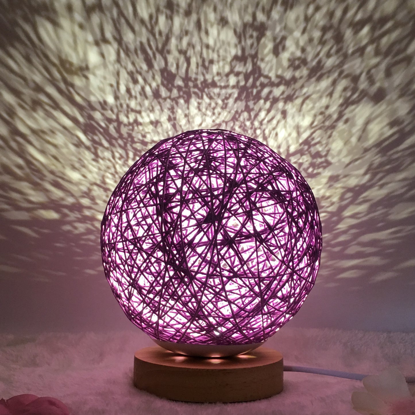 Amazon Hot Selling Creative Linen Table Lamp Novel and Unique LED Intelligent USB7 Color RGB16 Color Remote Control Rattan Ball Lamp