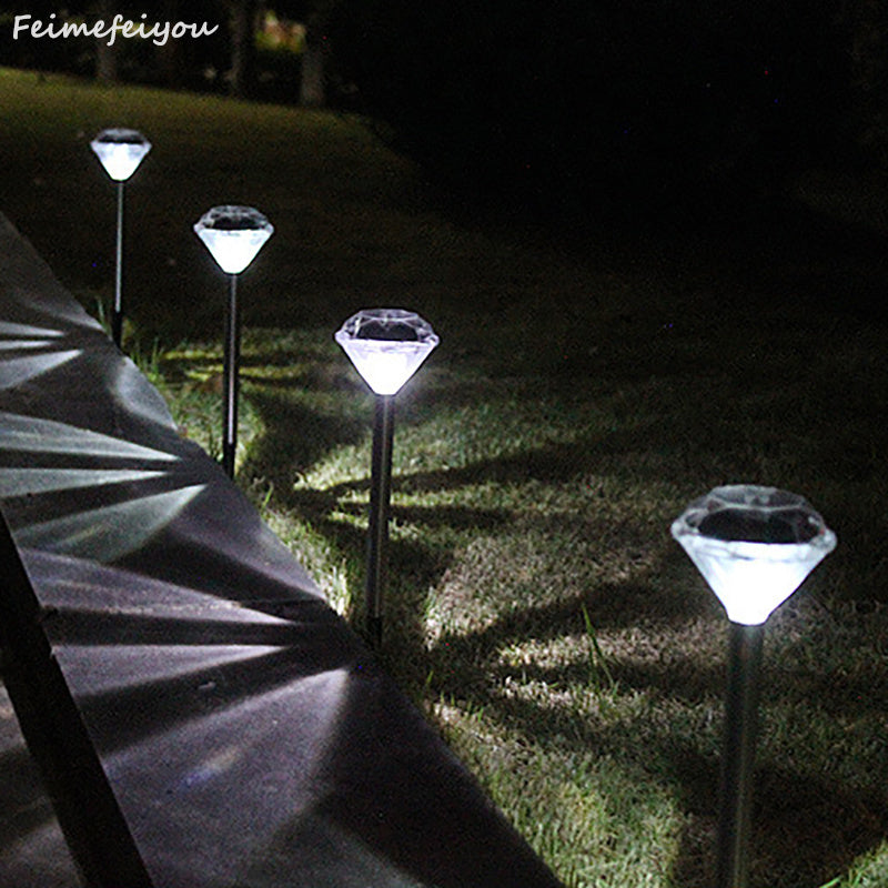 Solar-powered straight pole diamond Lawn lamp