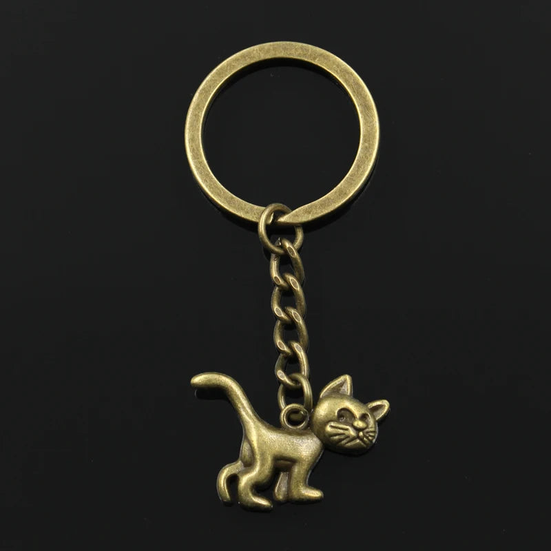 New Fashion Keychain 30x22mm Cat Pendants DIY Men Jewelry Car Key Chain Ring Holder Souvenir For Gift