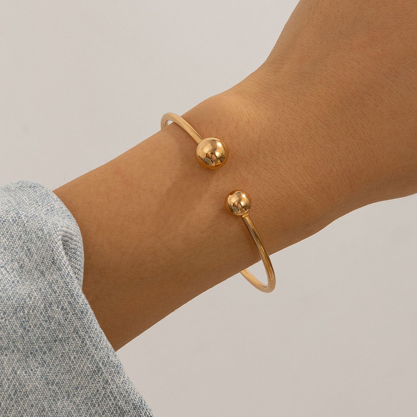 Design Double-layer Hollow Knot Open-ended Bracelet Women