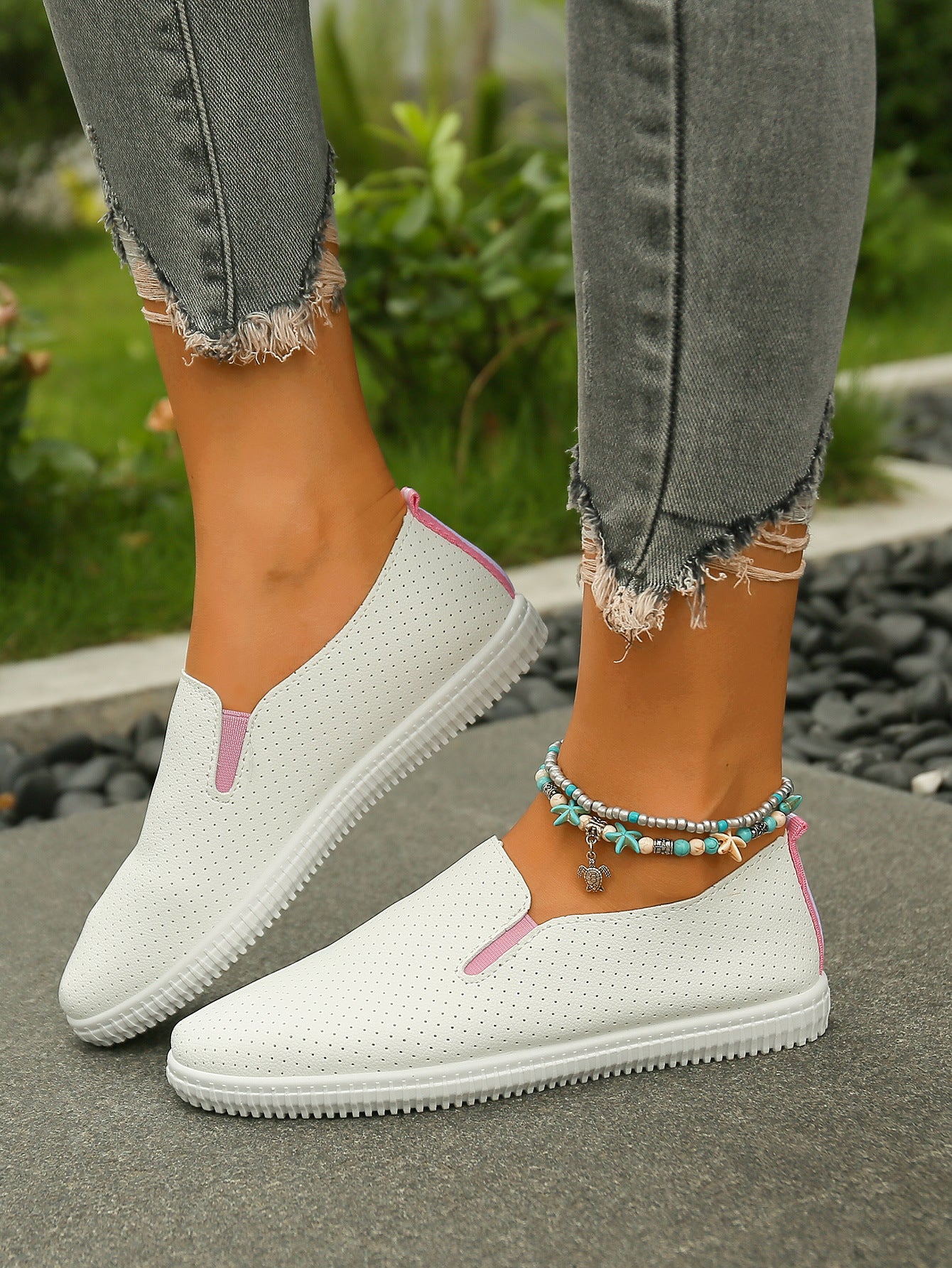 Fashion Hollowed-out Women's Casual Flat Shoes