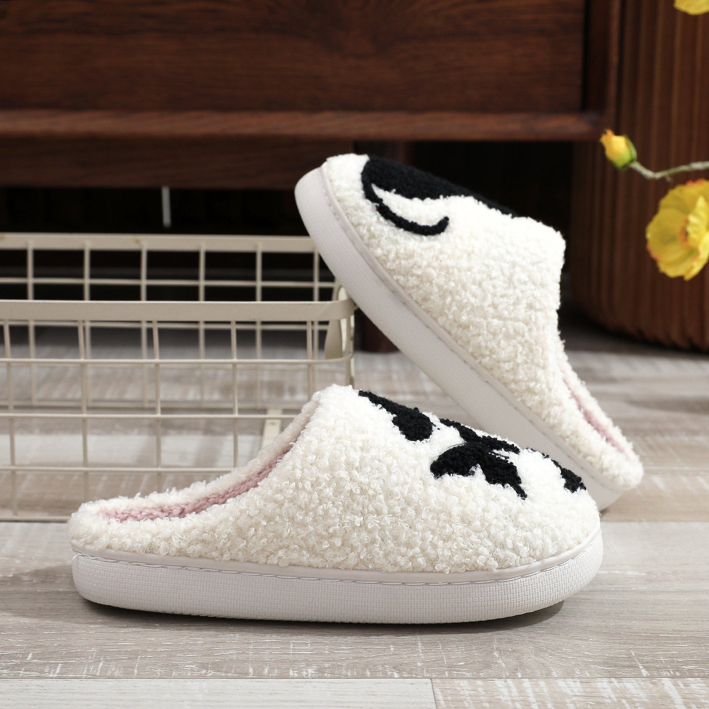 Embroidery Cotton Slippers Home Winter Comfortable Woolen Slipper